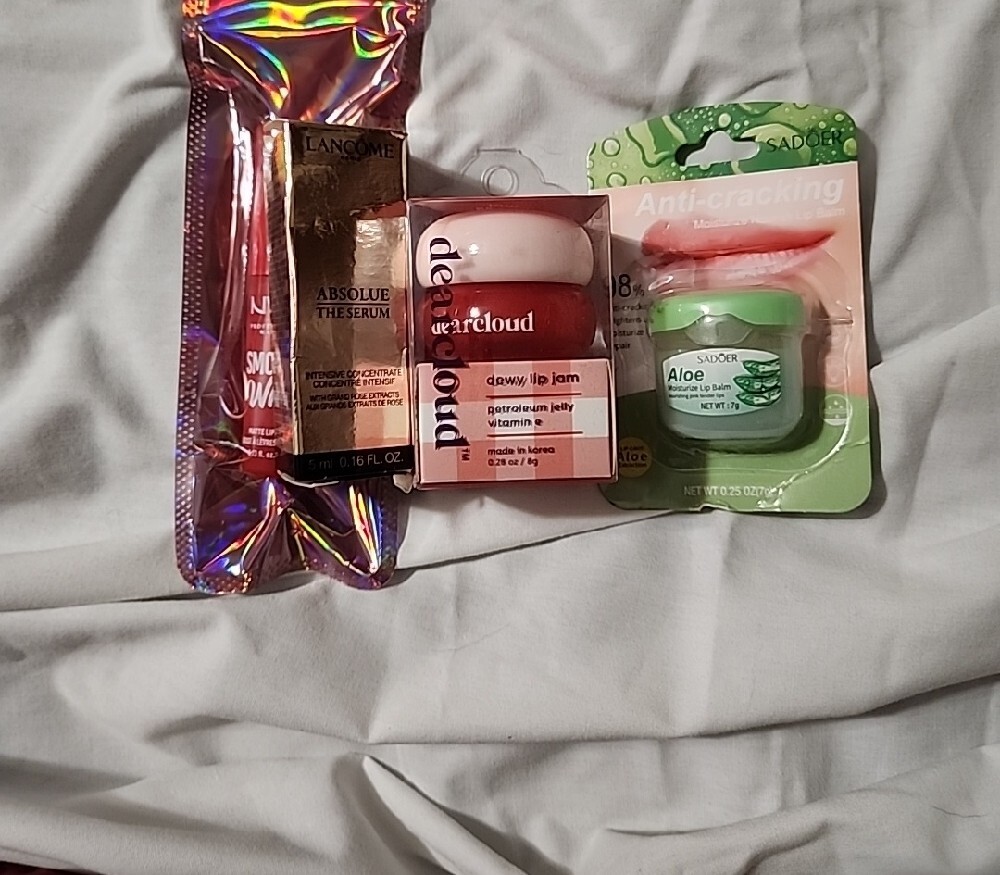 Self Care And Makeup Bundle 46 Items - Picture 10 of 16